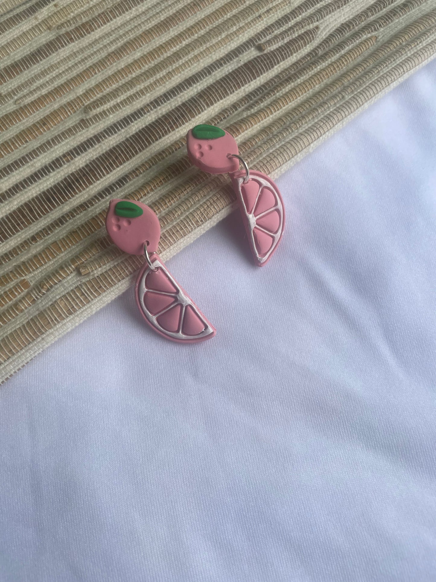 Grapefruit Slice Dangle