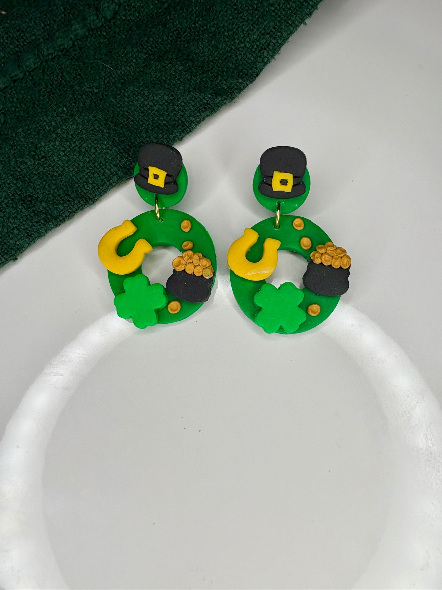 St. Patrick's large dangle